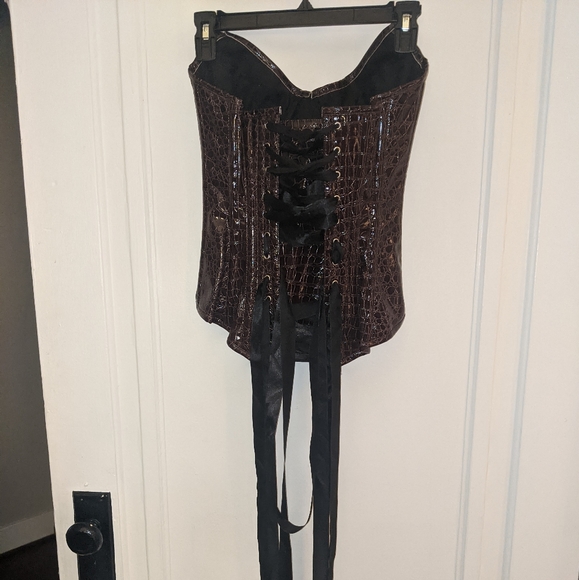 The Remix LA "Welcome to the Jungle Part 2" Corset - Picture 3 of 7